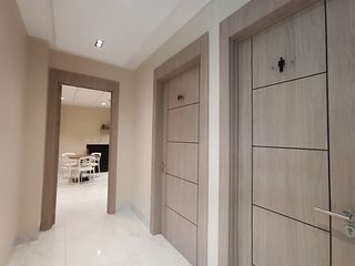 Foto 12 de Venta de Oficina de Estreno, Edificio Titanium, Samborondón-Aurora