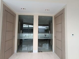 Foto 8 de Venta de Oficina de Estreno, Edificio Titanium, Samborondón-Aurora