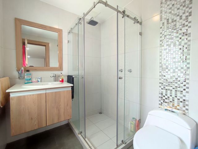 CASA EN VENTA, LINDA Y MODERNA, Sector: CORALCENTRO