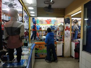 Foto 8 de STAND EN VENTA GALERIA VENERO – GAMARRA 4TO. PISO