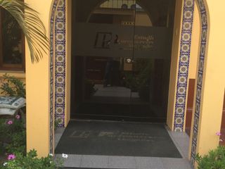 Casa para Oficina Administrativa en Alquiler o Venta en San Isidro