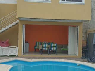 Manta Beach - amplia casa - piscina - seguridades