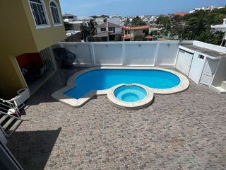 Manta Beach - amplia casa - piscina - seguridades