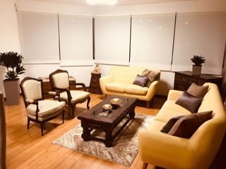 Foto 2 de VENTA DE ACOGEDOR DEPARTAMENTO RENOVADO EN BARRANCO