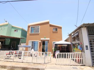 Foto 1 de CASA EN VENTA – URB. MONTE VERDE - GALILEA - CASTILLA - PIURA