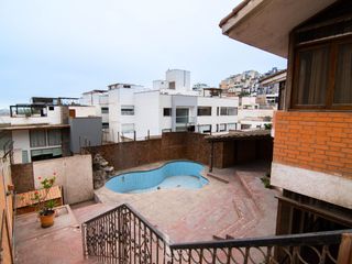 VENTA DE CASA O TERRENO EN CASUARINAS SUR - SURCO
