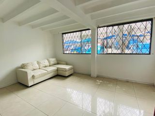 Departamento de 2 Dormitorios $43.900 Sector Barcino-Ponceano Alto-Supermaxi Real Audiencia