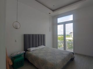 Samborondon, Renta de Hermosa Casa 4 Dorm con Piscina y Vista Al Lago
