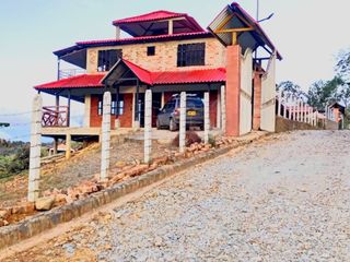 Foto 20 de Venta de Lote con Vivienda de 3 Pisos en Parcelación El Cofre