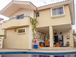 Foto 52 de Casa de Venta en Urbanización Manta 2000, Manta, Manabí, Ecuador