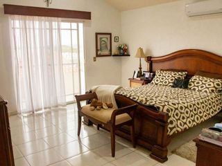 Foto 24 de Casa de Venta en Urbanización Manta 2000, Manta, Manabí, Ecuador