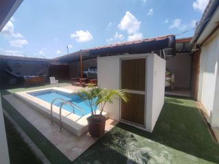 casa con piscina de venta en Portoviejo