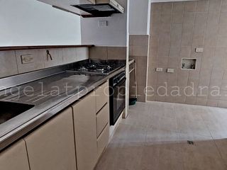 OPORTUNIDAD INVERSIÓN VENDO APARTAMENTO BARRIO CONQUISTADORES MEDELLÍN