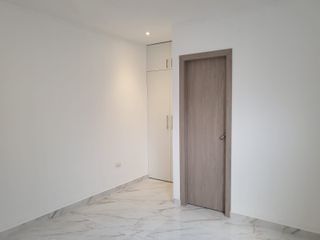 Venta de departamento en Kennedy Norte, Nuevo, 2 dormitorios, 1 parqueo.