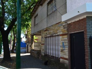 Ituzaingó - Casa A Refaccionar, Lote Propio, Sobre Av. Ratti