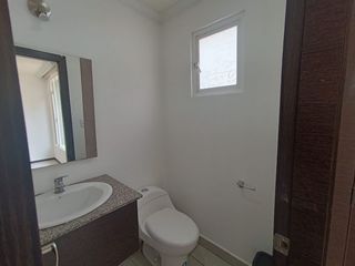 Foto 10 de Casa en venta - Ponceano Alto cerca al Supermaxi de la Real Audiencia