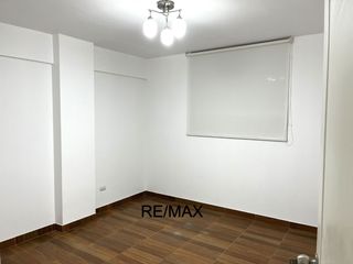 Foto 19 de Venta de Departamento en Jesús María - 4to Piso con Ascensor