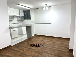 Foto 1 de Venta de Departamento en Jesús María - 4to Piso con Ascensor