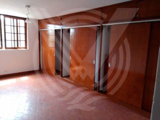 Foto 22 de SE VENDE EDIFICIO EN ZONA EXCLUSIVA DE CAMINOS DEL INCA