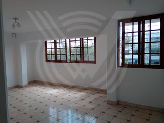 Foto 20 de SE VENDE EDIFICIO EN ZONA EXCLUSIVA DE CAMINOS DEL INCA