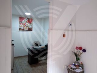 Foto 11 de SE VENDE EDIFICIO EN ZONA EXCLUSIVA DE CAMINOS DEL INCA