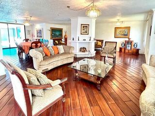 Foto 7 de VENDO DE OPORTUNIDAD LINDA CASA EN EL CONDADO  486M2, LISTA PARA REMODELAR