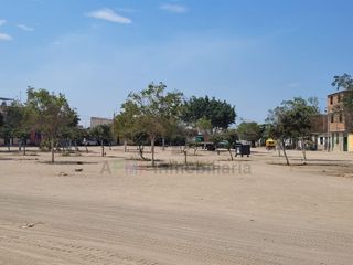 Foto 16 de VENTA DE LOCAL COMERCIAL EN ESQUINA Y FRENTE A PARQUE EN FERREÑAFE