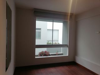 Se Alquila Amplio Departamento Duplex, Santiago De Surco