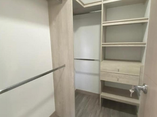 Exclusivo apartamento de 84 M2 en piso 6 en la codiciada Unidad El Rosal- ¡Una oportunidad única en Calasanz!