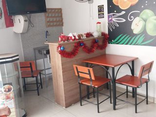 Foto 7 de VENTA LOCAL COMERCIAL CHOSICA 2 NIVELES
