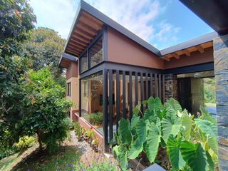 Foto 25 de Beautiful One Level Home with Mountain Views Surrounded by Nature - Gated Community