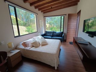 Foto 9 de Beautiful One Level Home with Mountain Views Surrounded by Nature - Gated Community