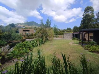 Foto 21 de Beautiful One Level Home with Mountain Views Surrounded by Nature - Gated Community
