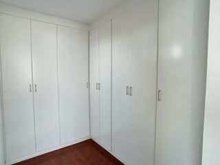 Apartamento en Venta - 3 Dorm. - Sala Estar - Urbanización -Colegio SEK - Amagasi