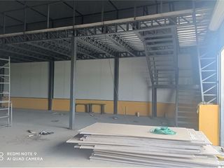 Foto 4 de Bodega De Alquiler En Manta Zona Norte Jaramijo