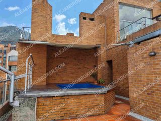EXCEPTIONAL PENTHOUSE FOR SALE  3 BEDROOMS, 3 BATHROOMS, 2 GARAGES, STOREROOM  EL CASTILLO - CHAPINERO - BOGOTÁ