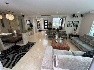 Foto 6 de Casa de lujo en venta en villa campestre de 3 cuartos con baño