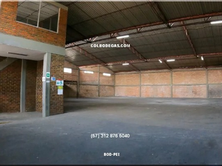 Foto 2 de ALQUILER DE BODEGA ¿BUSCAS BODEGA CON AMPLITUD DE 1300 MTS2?, ¡TENEMOS LA BODEGA IDEAL PARA TI!.