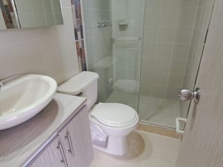 SE VENDE APATRAMENTO EN UNIDAD REMODELADO, TERCER PISO CON ACENSOR. BARRIO BOCHALEMA AL SUR  DE CALI .