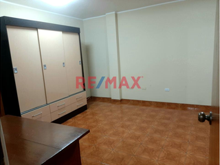 Foto 19 de Venta De Hermoso Departamento 122M2 Urb. Mesa Redonda Independencia