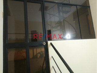 Foto 5 de Venta De Hermoso Departamento 122M2 Urb. Mesa Redonda Independencia
