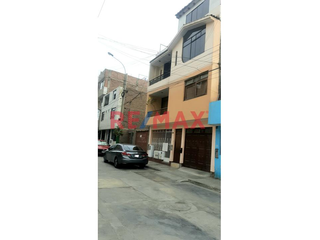 Foto 2 de Venta De Hermoso Departamento 122M2 Urb. Mesa Redonda Independencia
