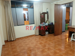Foto 17 de Venta De Hermoso Departamento 122M2 Urb. Mesa Redonda Independencia