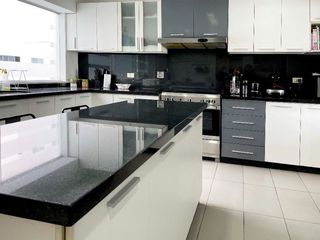 Foto 6 de VENDO DEPARTAMENTO EN AV. ANGAMOS OESTE - MIRAFLORES