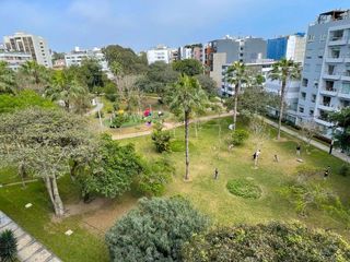 Foto 8 de VENDO DEPARTAMENTO EN AV. ANGAMOS OESTE - MIRAFLORES