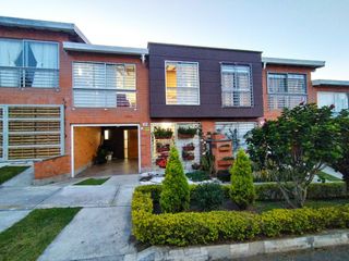 Foto 1 de HERMOSA CASA UNIFAMILIAR CERCA AL CENTRO COMERCIAL SAN NICOLAS RIONEGRO
