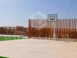 Foto 33 de SE VENDE - CASA DE TRES NIVELES EN CONDOMINIO NAUTICO, PARACAS