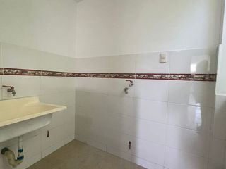 Foto 9 de NUEVO INGRESO!! REMATO EDIFICIO EN MIRONES BAJOS LIMA CERCADO