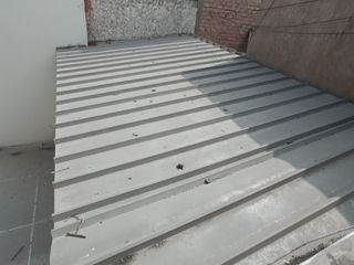 Casa de 03 Pisos Frente a Parque Los Héroes - Zona D - San Juan de Miraflores