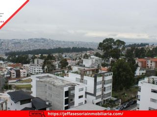 Venta - Departamento - Grande - Urbanizacion El Condado - Norte - Quito